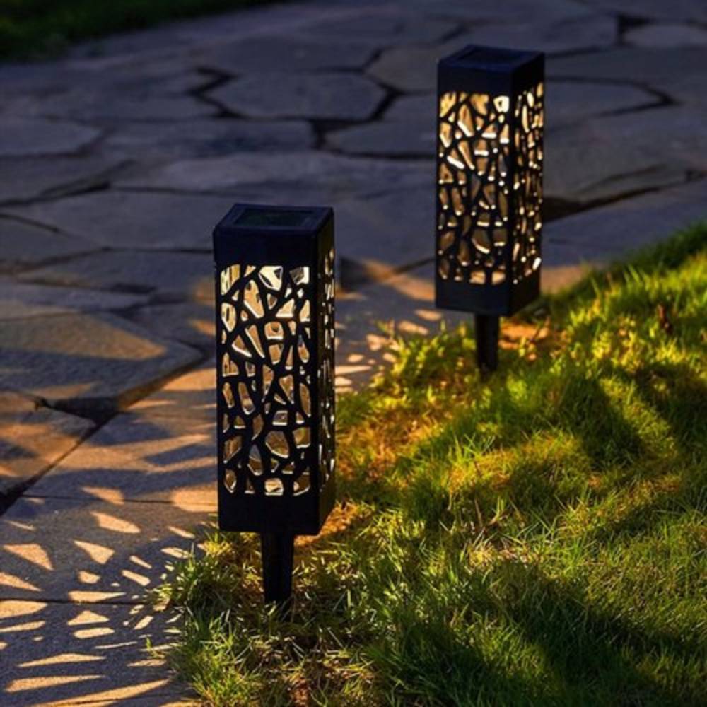 Solar Powered LED Garden Lights: image 5
