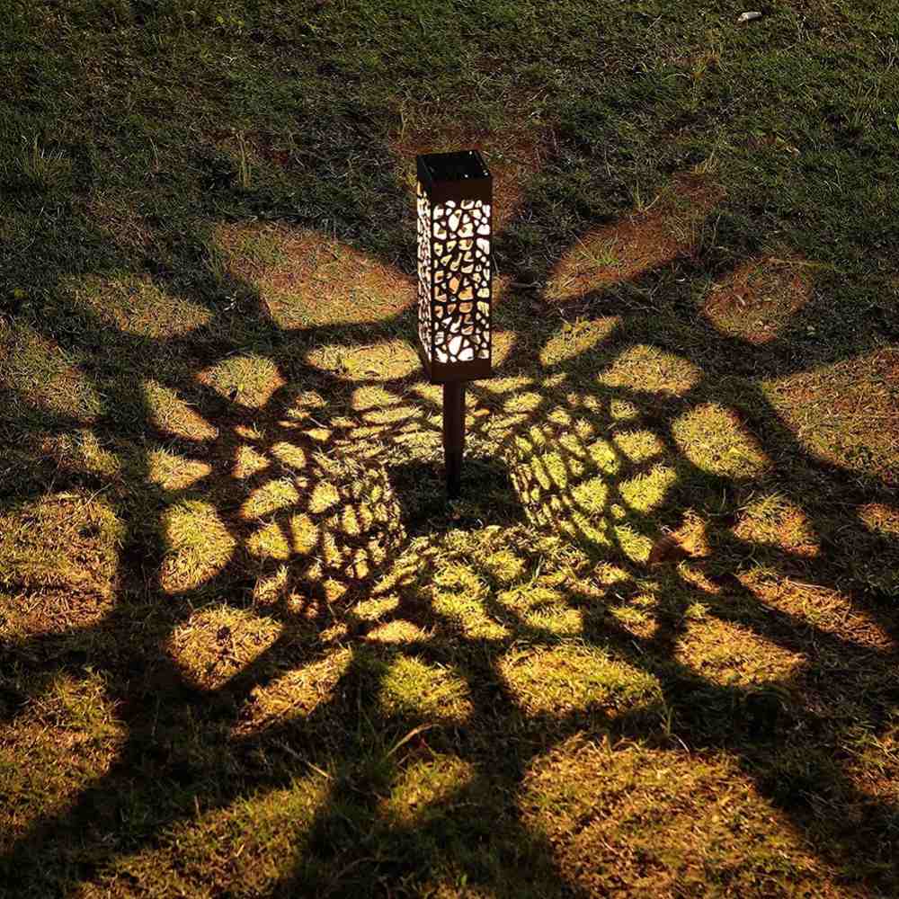 Solar Powered LED Garden Lights: image 7